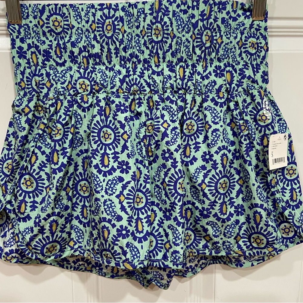 New Free People Movement Short